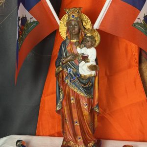 Erzulie Dantor with gems and mini dagger attached (12 Inch)